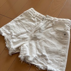 GRL ハイウエストショートデニム 白の画像