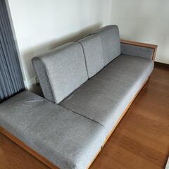 ソファーベッド　引き出し付き