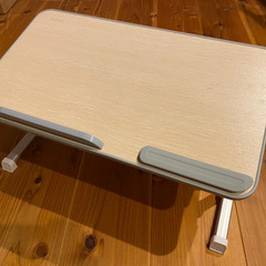 PCスタンド(ELECOM)の画像