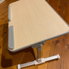 PCスタンド(ELECOM)の画像