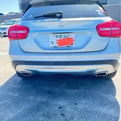 メルセデス・ベンツ　GLA250 4WDの画像