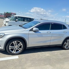 メルセデス・ベンツ　GLA250 4WDの画像