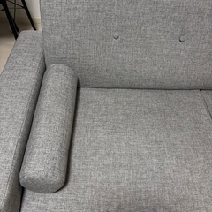 【受け渡し予定者決まりました】【美品】2人掛け 天然木脚ソファLOWYA [幅156cm]の画像