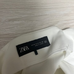 【新品未使用】ZARA ハイウエストスラックス　ホワイトの画像