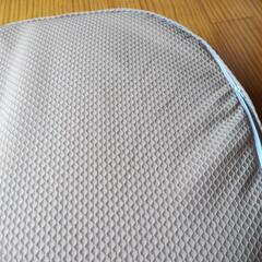 y 昭和西川 ギガ枕 抱き枕　枕　大きいの画像