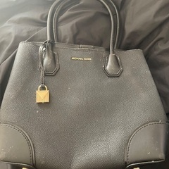 中古ハンドバッグMICHAEL KORS黒色