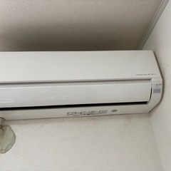 HITACHI ルームエアコン　白くまくん