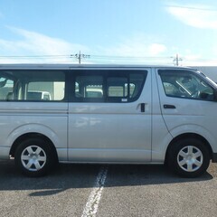 H.31(2019)年 トヨタ ハイエースバン 2.8 DX ロング ディーゼル シルバー ETC　ナビ　ドライブレコーダー　エアコン　集中ドアロック　ABS　エアバック　キーレス　電動格ミラー　車検8年1月　17232の画像