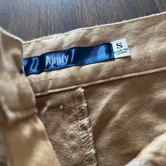 SPINNS チノパンの画像