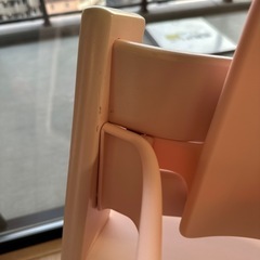 ストッケハイチェア&ベビーセット&ベルトの画像