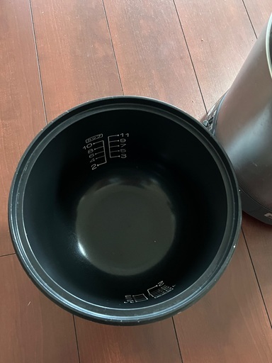 １０合炊きの大型ガス炊飯器