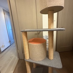 【お譲り先決まりました】
キャットタワー