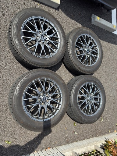 215/60R17 BLIZZAK VRX3 スタッドレスタイヤ・ホイールセット