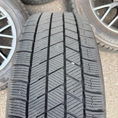 215/60R17 BLIZZAK VRX3 スタッドレスタイヤ・ホイールセットの画像