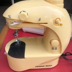 NO：3478 値下げACアダプタ付き可愛いミシン‼️  超お買...