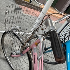 無料で差し上げます！Panasonicピンク色の自転車の画像