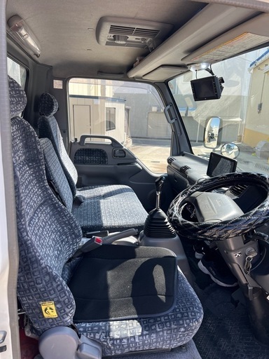 ISUZU エルフ　2t　ワイドロング　パワーゲート　クラッチフリー ISUZU エルフ2tワイドロングパワーゲートクラッチフリー (Kitty) 八尾