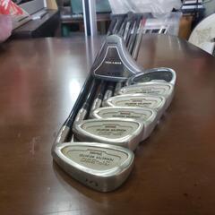 ⛳️アイアン、パターのセットの画像