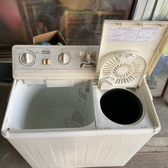 二層式洗濯機の画像