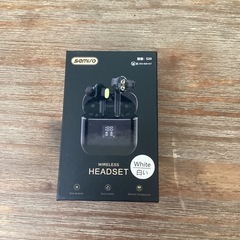 新品ワイヤレスイヤホン（白）