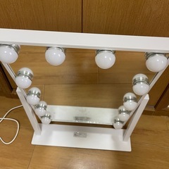 【受付停止】女優ミラー　調節可能の画像