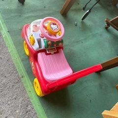 キティ　手押し車