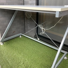 机と椅子　セットの画像