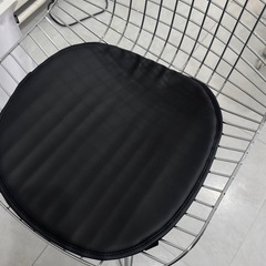 イームズチェアの画像
