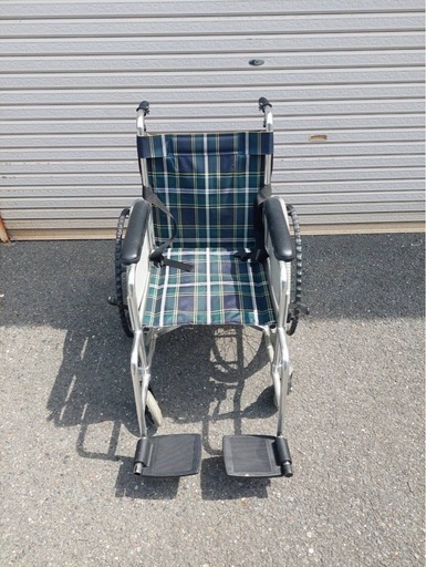 美品チェック柄アルミ車椅子【B-48】 (hiro) 吉田のその他の中古