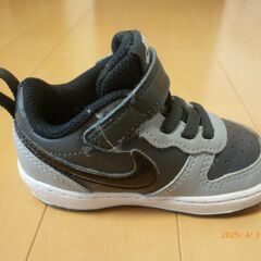 ナイキ　子供靴　１２㎝　の画像