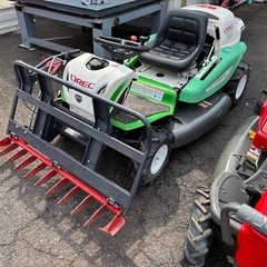 ◎オーレック RM981
 ラビットモア 乗用草刈機