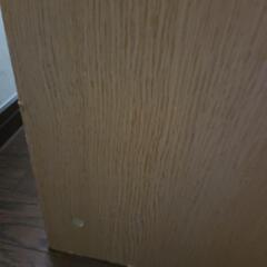 少し横長のカラーボックスの画像