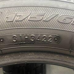 TOYO GARIT GIZ 175/65R15 15インチ スタッドレス 2本 22年製 バリ溝 アクア ポルテ フィット スイフト キューブ スペイド等　(KTB180)クレジットカード QRコード決済可能の画像