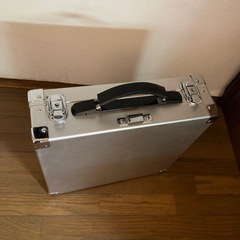 アルミ製　アタッシュケース　道具箱　約36×36cm の画像