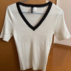 ⑯3枚セット服値下げ
の画像