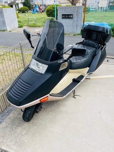 USDM仕様　フュージョンMF02　黒/クリーム スクーター ウィンドシールド