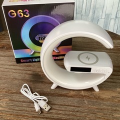 新品多機能ワイヤレス充電器（白）の画像