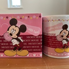 ディズニーマグカップ　ミニー