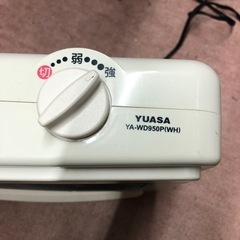 YUASA YA-WD950P(WH)ワイド電気ストーブの画像