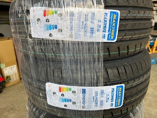 新品タイヤ　4本　205/45R17