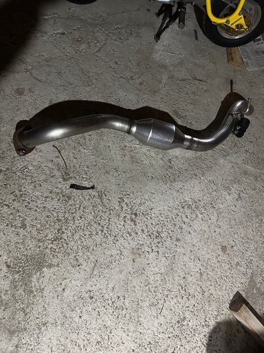 ハイエース ディーゼル 新車外しマフラー