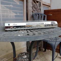 故障しているDVDプレーヤー　Ｆuze   DVDC27Sの画像