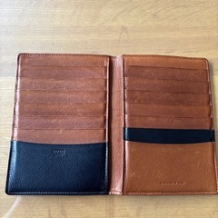 キプリス　カードケース　美品　革製品