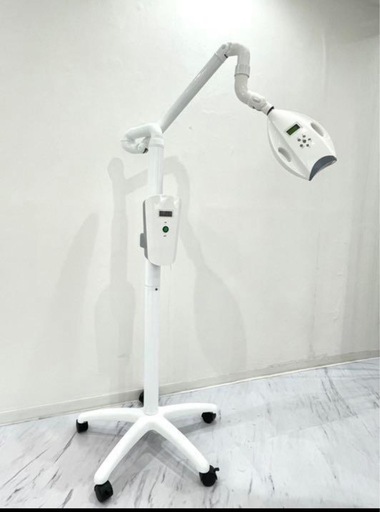 セルフホワイトニング機器【訳あり！ひび割れあり】