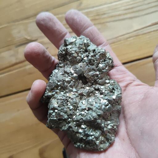 パイライト　黄鉄鉱　475g