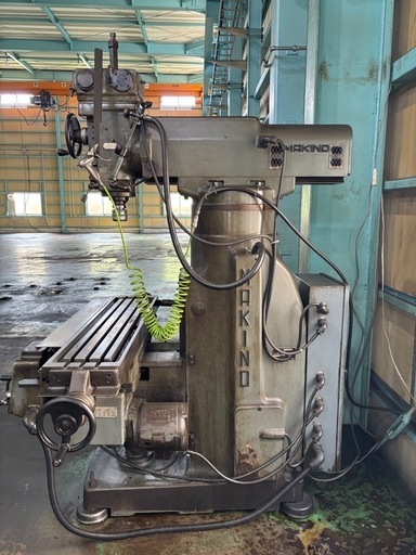 中古機械　マキノ ひざ型汎用フライス　KGJP-55