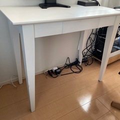 ニトリ　パソコンデスク(決まりました)