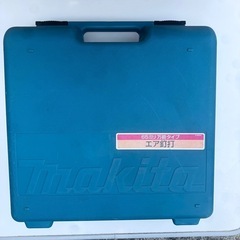 ☆美品☆  マキタ Makita AN611 65mm 常圧エア釘打機◆内・外装材への各種釘打ち作業に！の画像