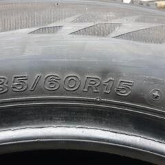 ブリヂストン　スタッドレス 185/60R15　バリ溝の画像