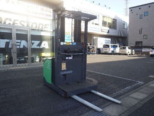 トヨタ　0.65ｔ　バッテリーフォークリフト　ハイピック　8FBP10